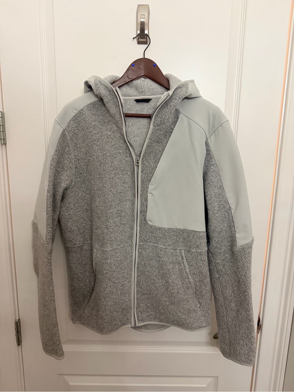 Lululemon Men's Light Gray Hooded Zip Jacket